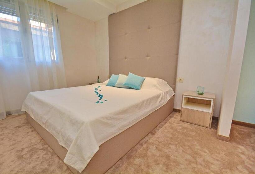 سوییت, Hermes Budva