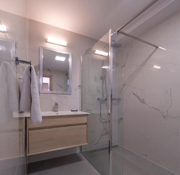 Comfort room with balcony, Hermes Budva