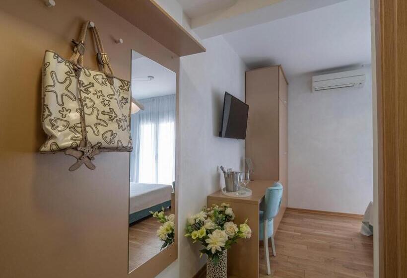Comfort room with balcony, Hermes Budva