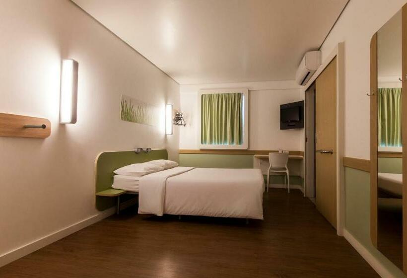 חדר סטנדרט מותאם לאדם עם מוגבלויות, Ibis Budget Manaus