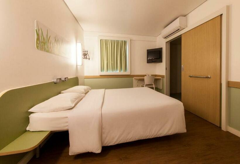 חדר סטנדרט מותאם לאדם עם מוגבלויות, Ibis Budget Manaus