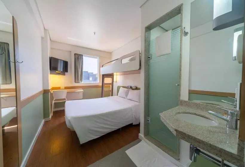 ダブルベッドスタンダードルーム, Ibis Budget Manaus