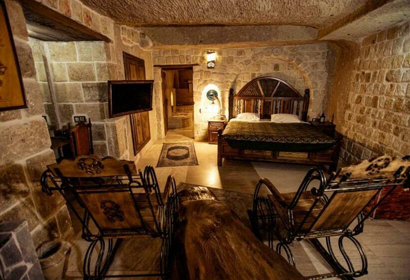 주니어 스위트, Oread Cave Suites