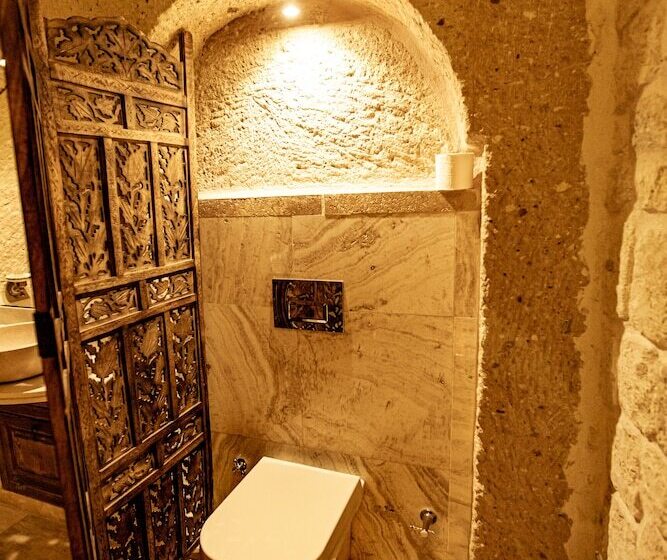 주니어 스위트, Oread Cave Suites