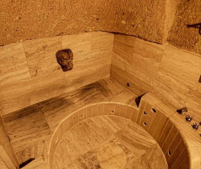 주니어 스위트, Oread Cave Suites