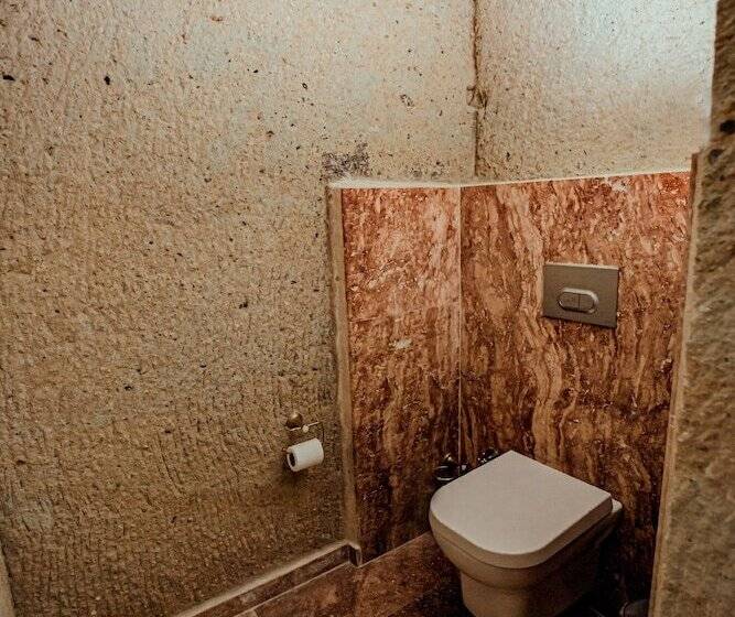 수피리어 스위트, Oread Cave Suites