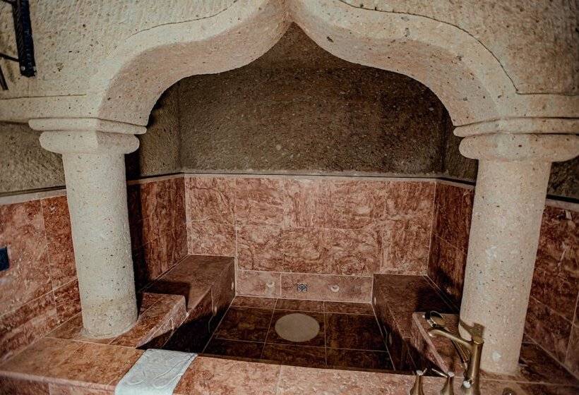 수피리어 스위트, Oread Cave Suites