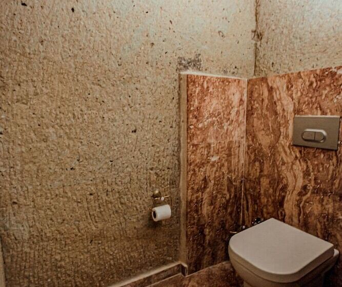 수피리어 스위트, Oread Cave Suites