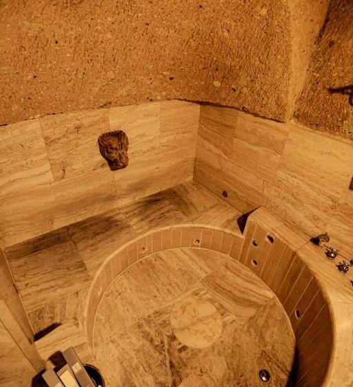 주니어 스위트, Oread Cave Suites