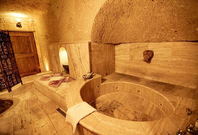 주니어 스위트, Oread Cave Suites