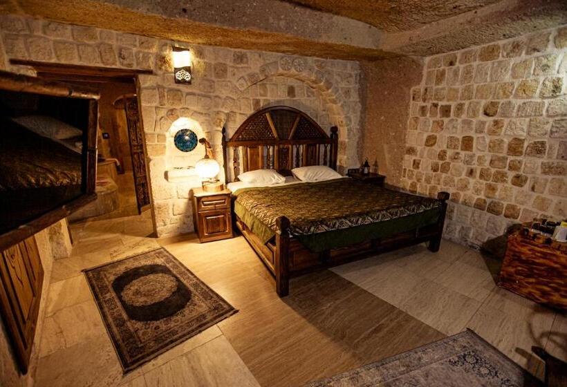 주니어 스위트, Oread Cave Suites