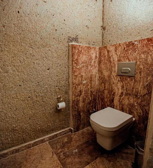 수피리어 스위트, Oread Cave Suites