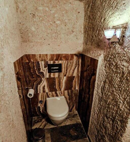 디럭스 스위트 킹 침대, Oread Cave Suites