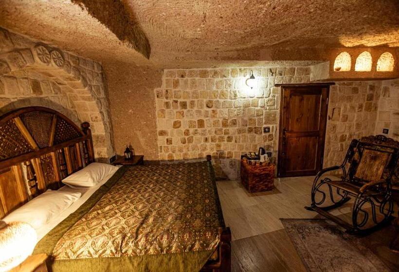 주니어 스위트, Oread Cave Suites