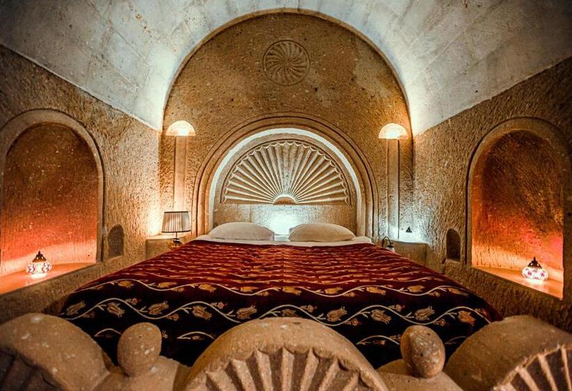 수피리어 스위트, Oread Cave Suites