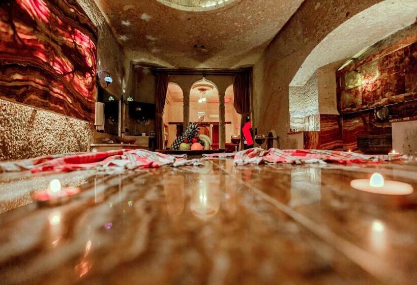 디럭스 스위트 킹 침대, Oread Cave Suites