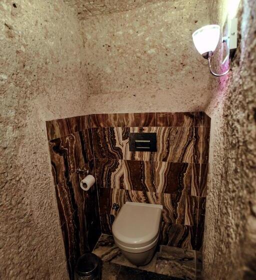 Люкс Deluxe Кровать Кинг, Oread Cave Suites