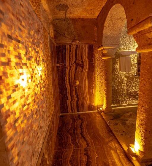 디럭스 스위트 킹 침대, Oread Cave Suites