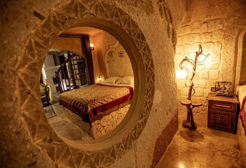 발코니가 있는 스위트, Oread Cave Suites