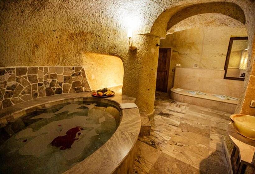 Полулюкс Повышенной Комфортности, Oread Cave Suites