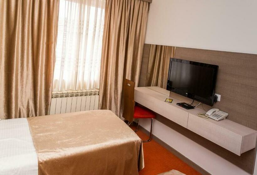 اتاق استاندارد یک نفره, S