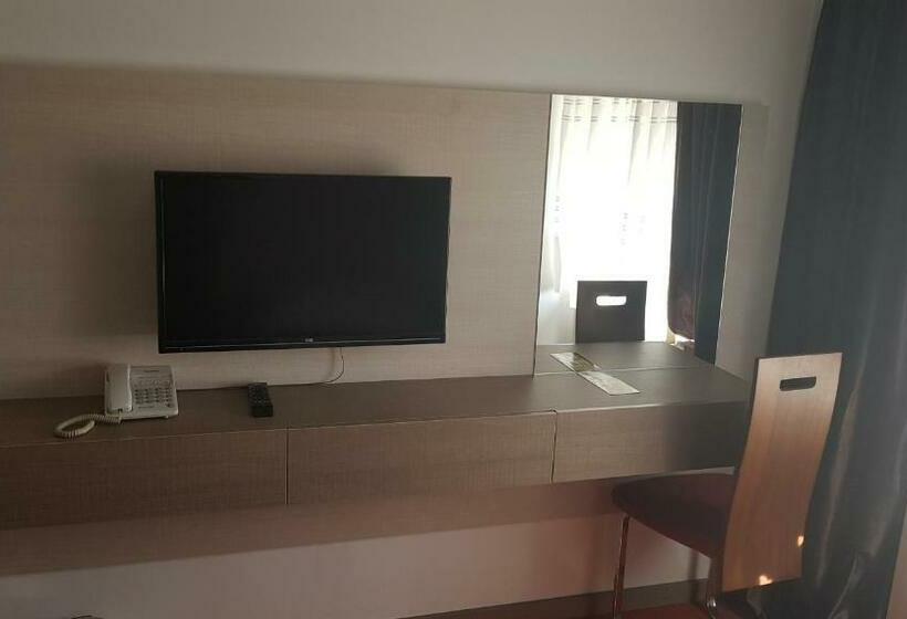 اتاق استاندارد یک نفره, S