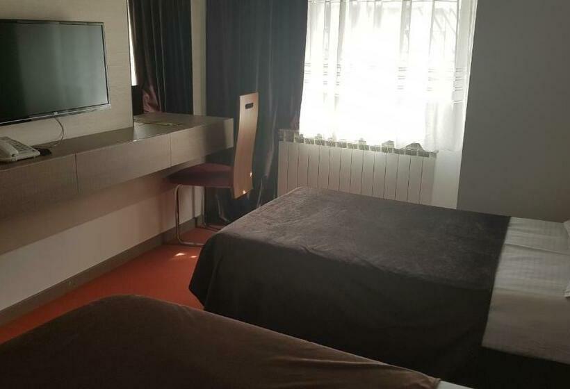 اتاق استاندارد, S