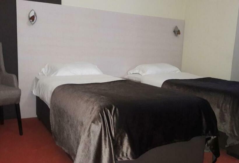 اتاق استاندارد, S