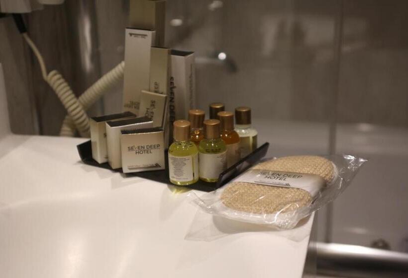 Quarto standart individual, Seven Deep