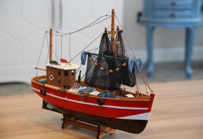 Suite Duplex, Seven Deep