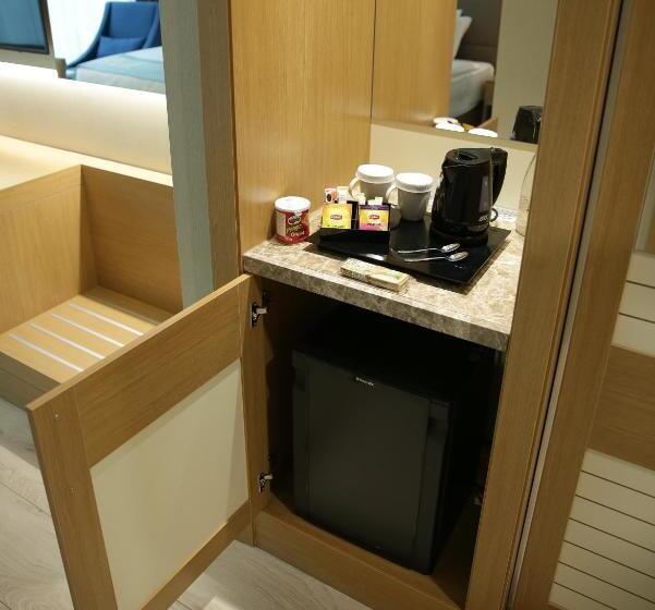 Quarto superior, The Ankara