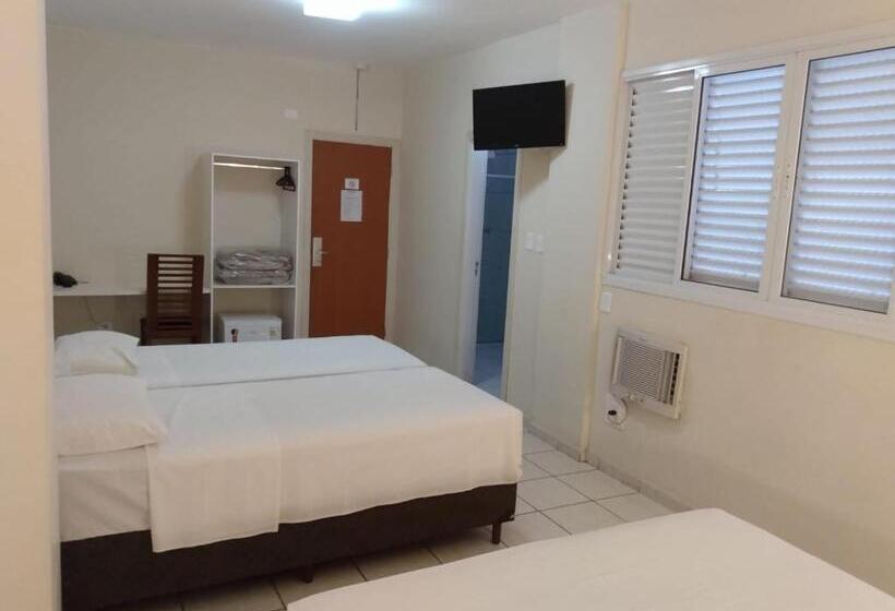 Standaard Vierpersoonskamer, Habitat Hotel De Leme Ltda