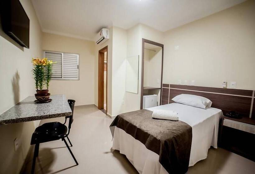 غرفة قياسية فردية, Apoema