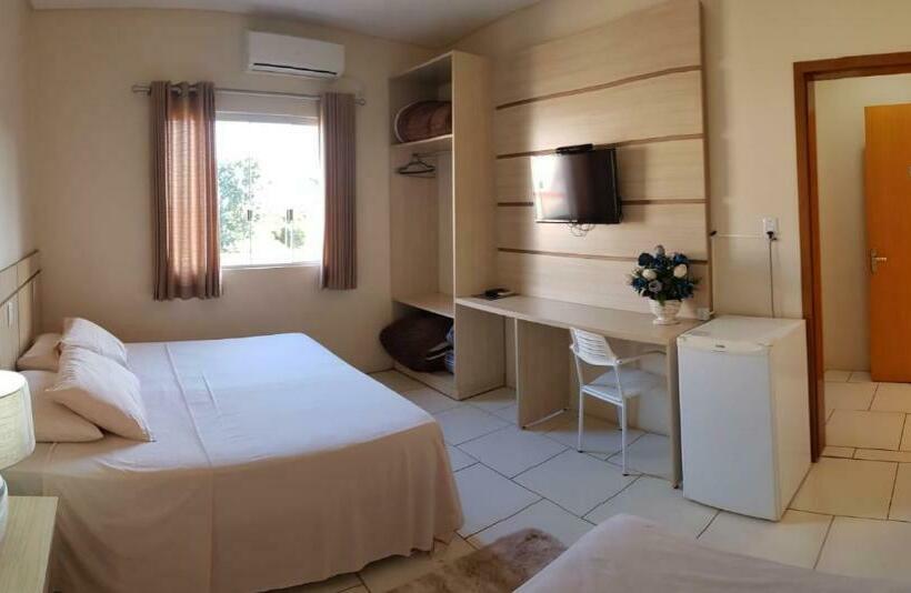 标准三人间, Do Santo