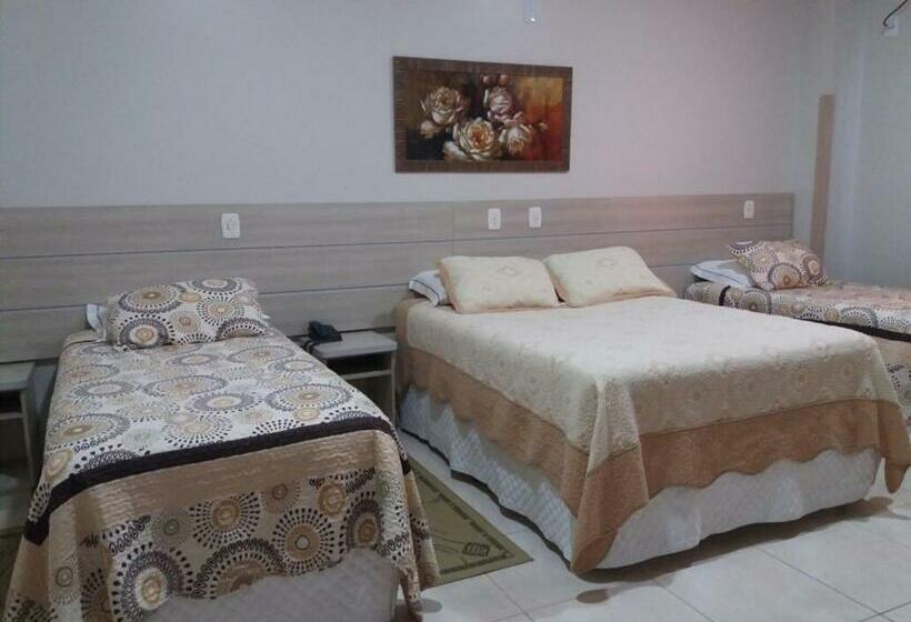 غرفة قياسية رباعية, Faeli