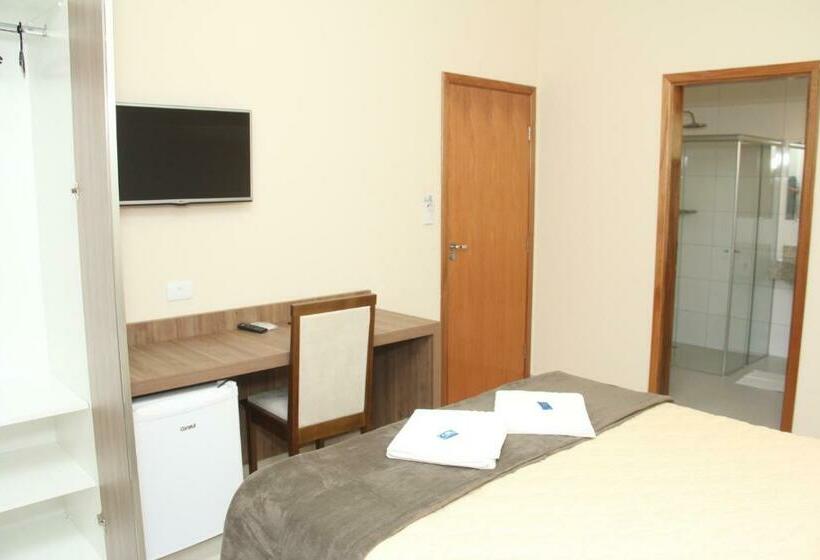 Номер Deluxe, Itália