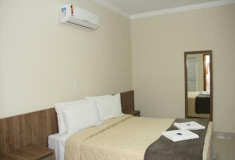 Номер Deluxe, Itália