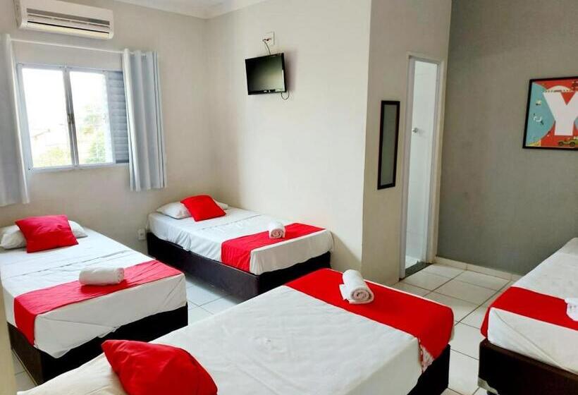 Standaard Vierpersoonskamer, Jardim Do Cedro