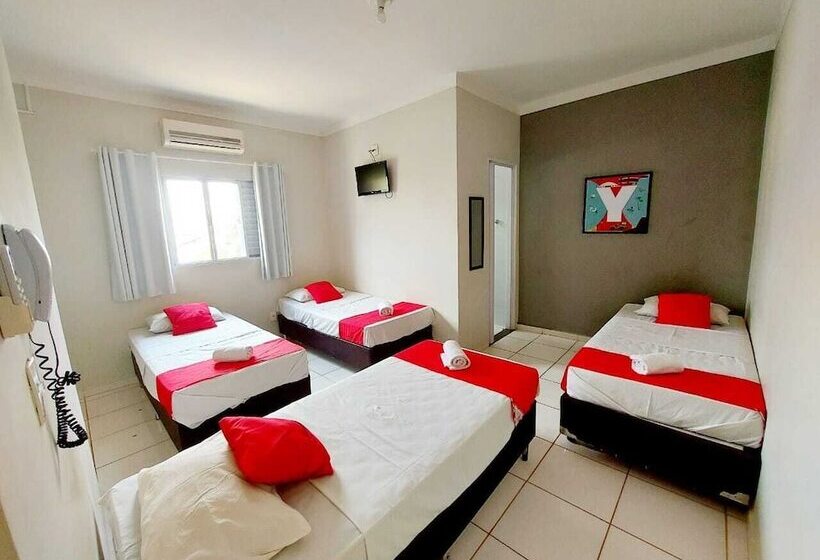 Standaard Vierpersoonskamer, Jardim Do Cedro