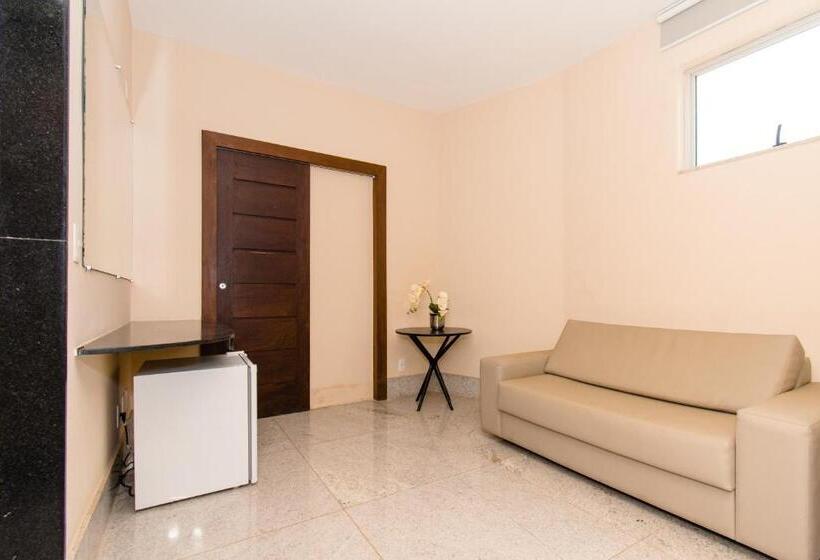 Suíte Presidencial, Nita Palace