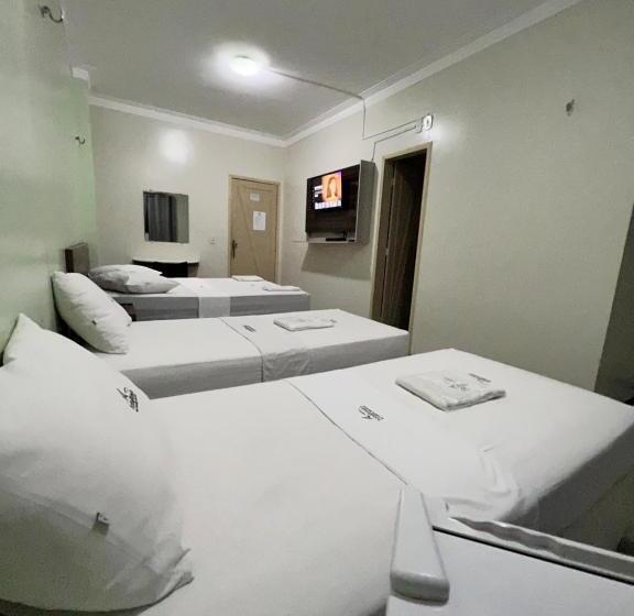 חדר סופריור לשלושה, Pinheiro