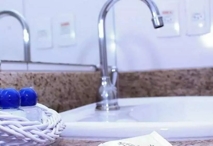 スタンダードトリプルルーム, Pousada Caravelas Lusitanas Ltda