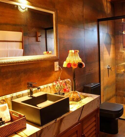 سوییت, Sagui Boutique