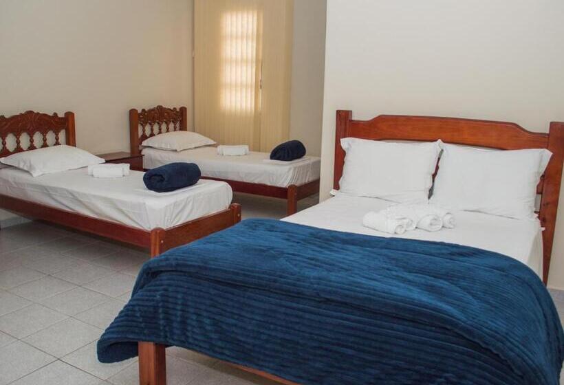 ファミリールーム, Villa Do éden