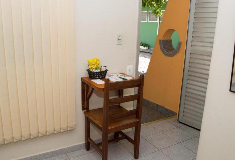 ファミリールーム, Villa Do éden