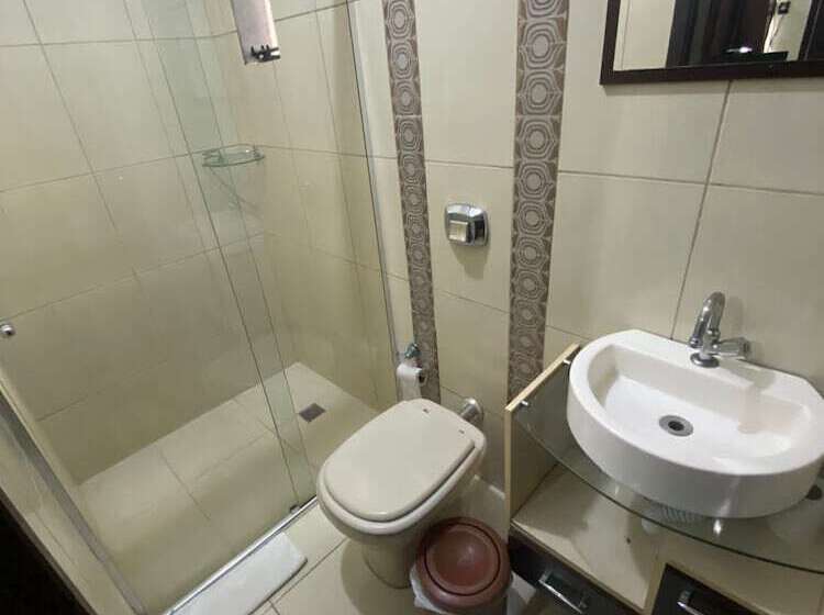 スタンダードルーム, Zata E Flats