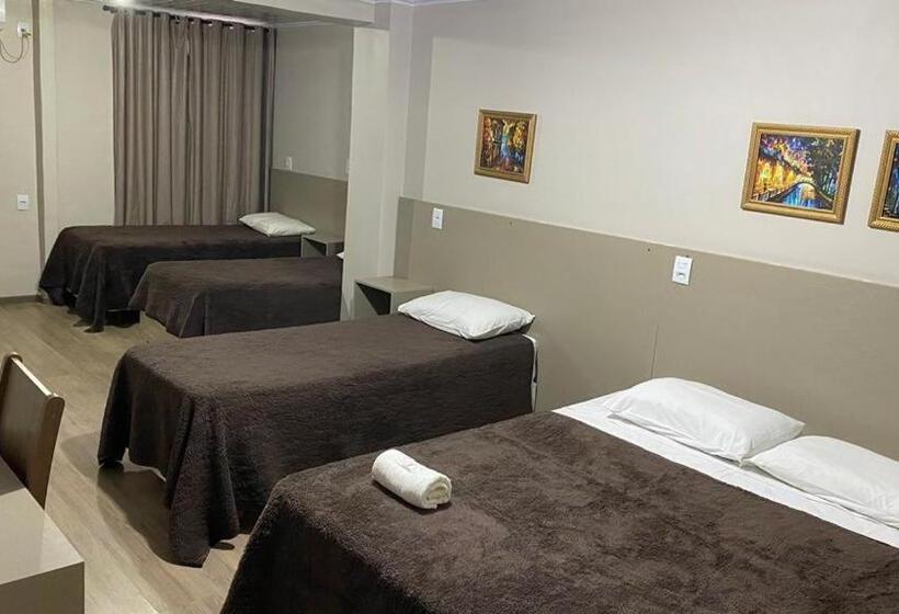 スーペリアファミリールーム, Zata E Flats