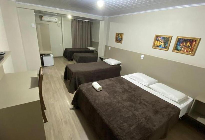 スーペリアファミリールーム, Zata E Flats