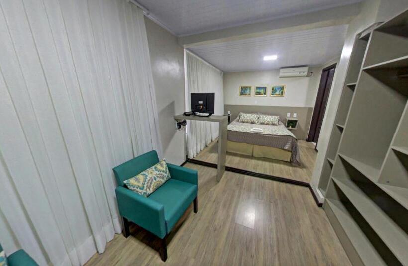 デラックスルーム, Zata E Flats