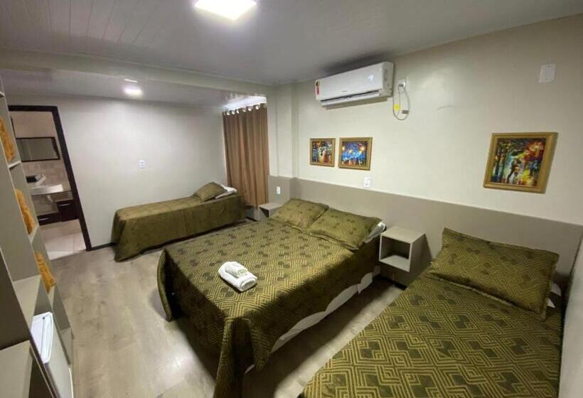 スーペリアトリプルルーム, Zata E Flats